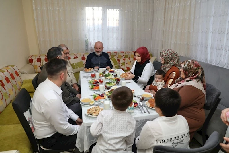 KOCASİNANDAN HER AY 244 ÇÖLYAKLIYA GLÜTENSİZ GIDA PAKETİ