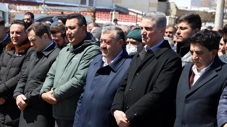 BAŞKANIMIZ,  KÖSE  SALYAZI KÖYÜ SAKİNLERİNDEN, ALAY TUNÇ’U EBEDİYETE UĞURLADI