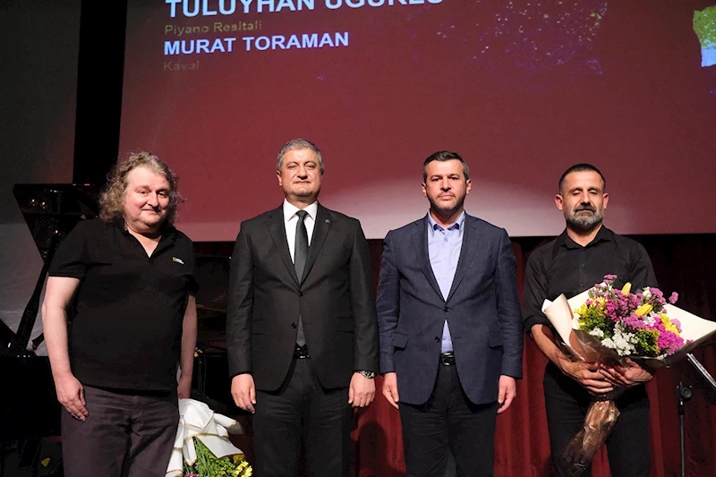 3 Nisan Etkinlikleri Tuluyhan Uğurlu’nun Piyano Resitaliyle Sürdü