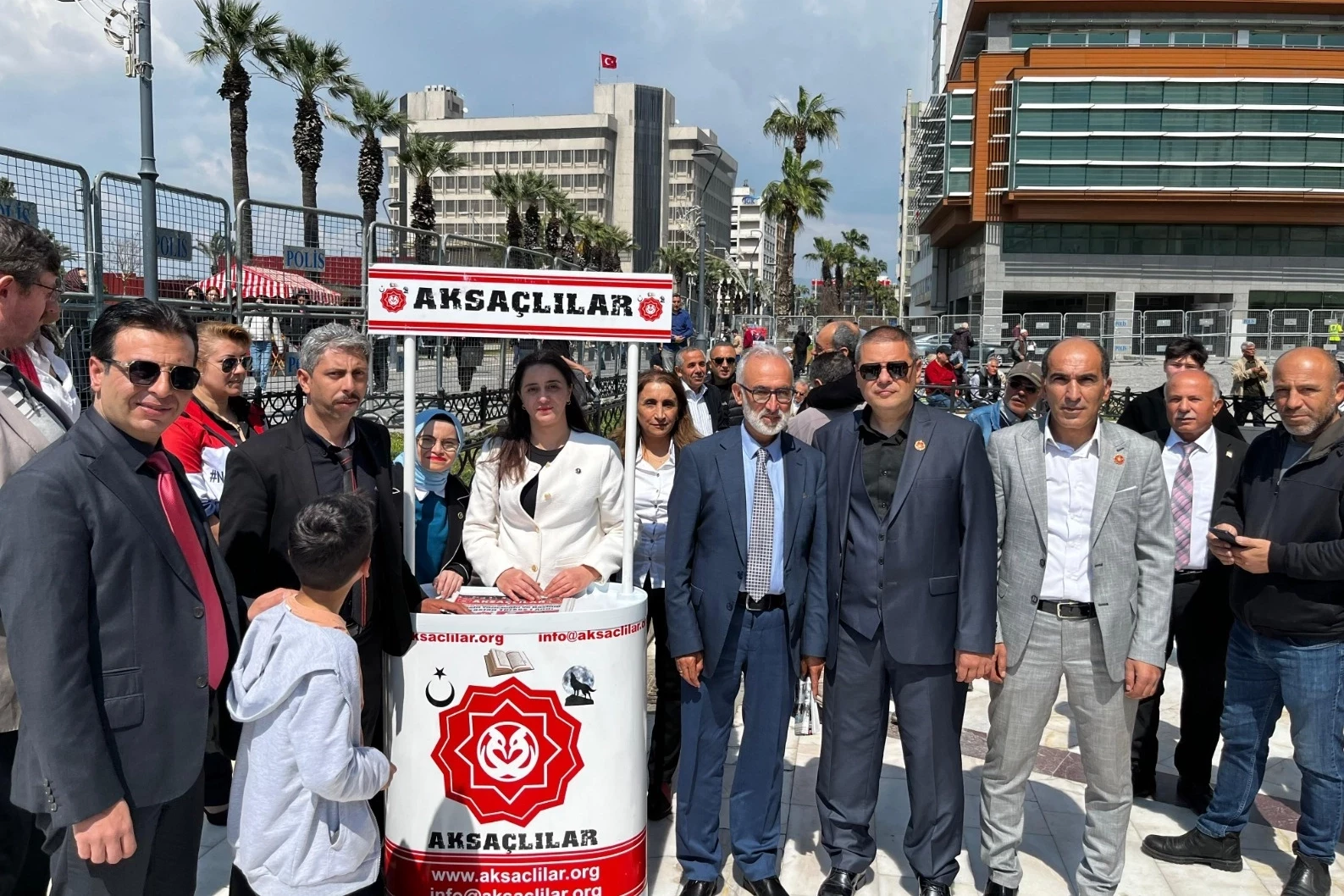Aksaçlılar, Türkeş ve Yazıcıoğlu