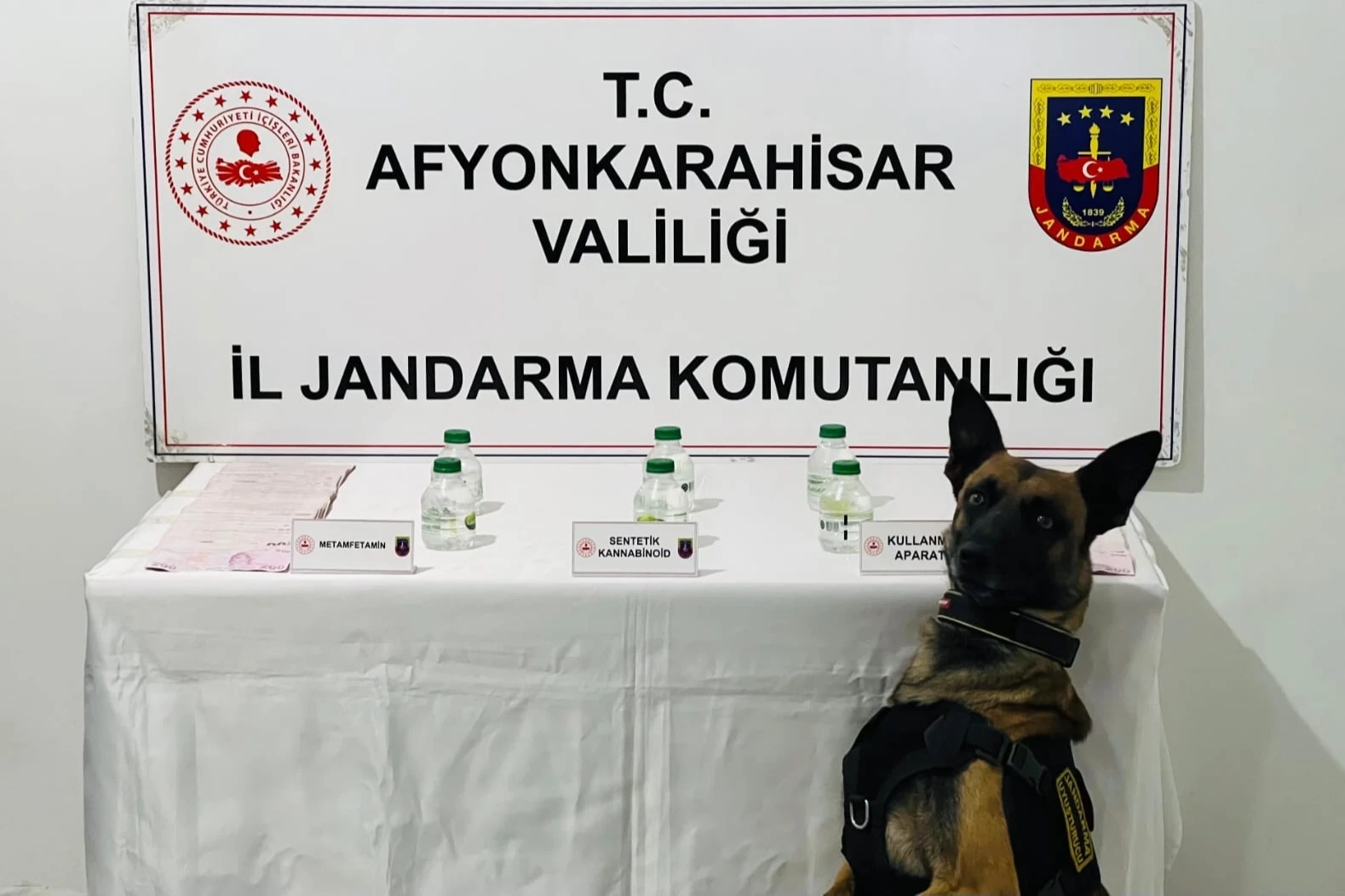 Afyon’da uyuşturucu operasyonu!