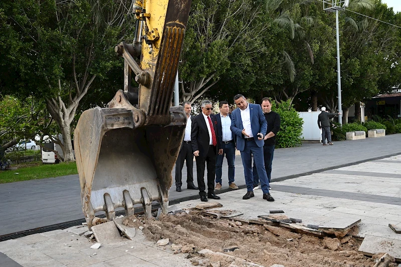 Cumhuriyet Meydanı’nda tadilat çalışması başladı